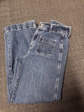 Old Navy Wide Leg Jeans in Medium Wash Blue